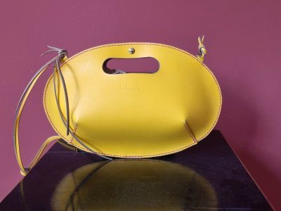 galerie/001 Taschen/002 Bea/resized/T0377 (2025-06-15) 1_small.jpg